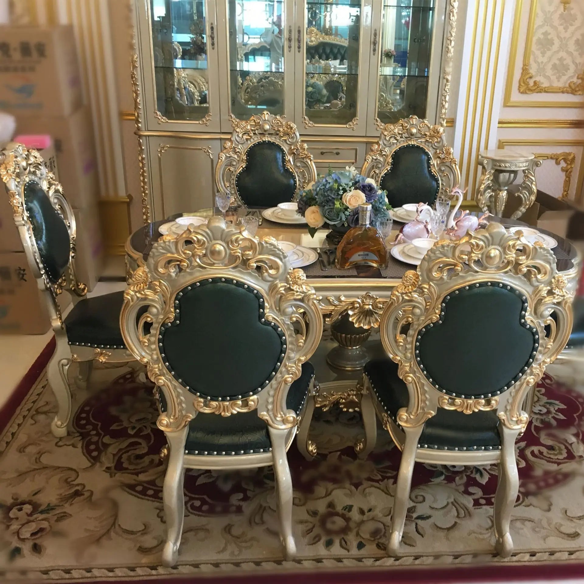 High-Quality European Modern Gold Dining Table Set