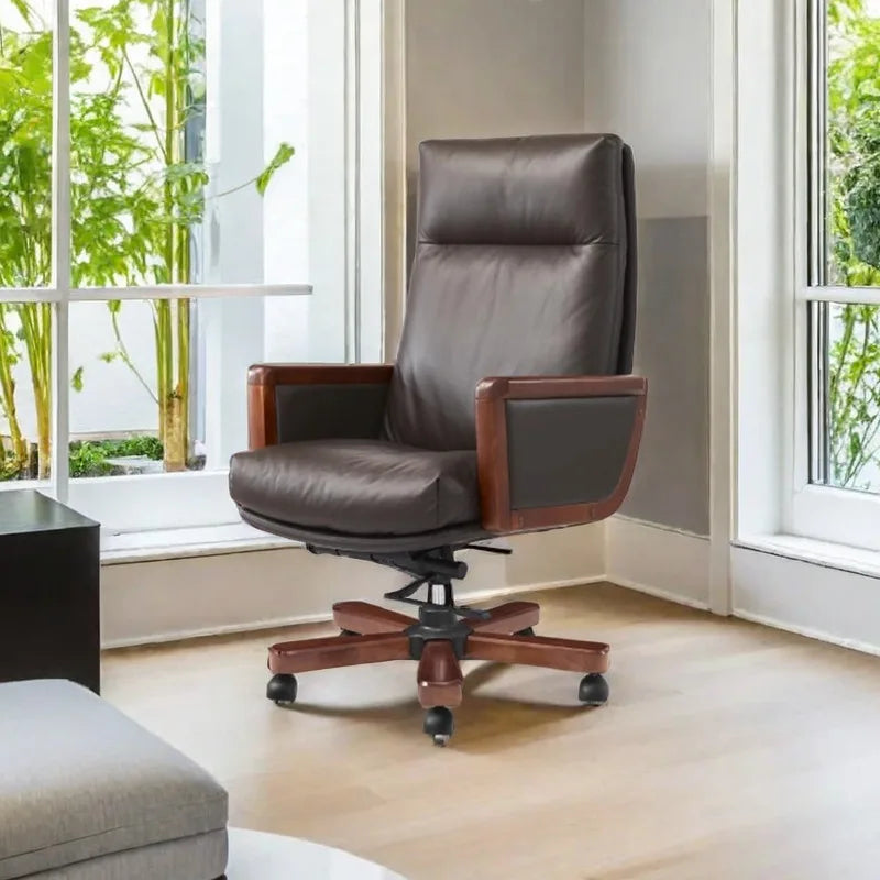 Luxury Computer Armchair: Comfortable Swivel Design for Office and Gaming