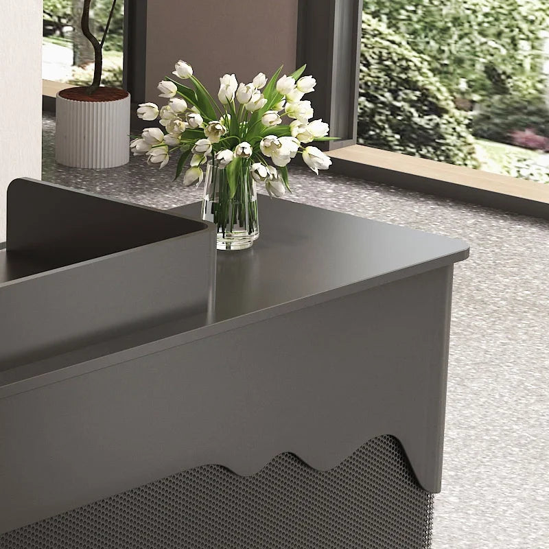 Italian-Style Reception Desks for Clothing Stores and Beauty Salons