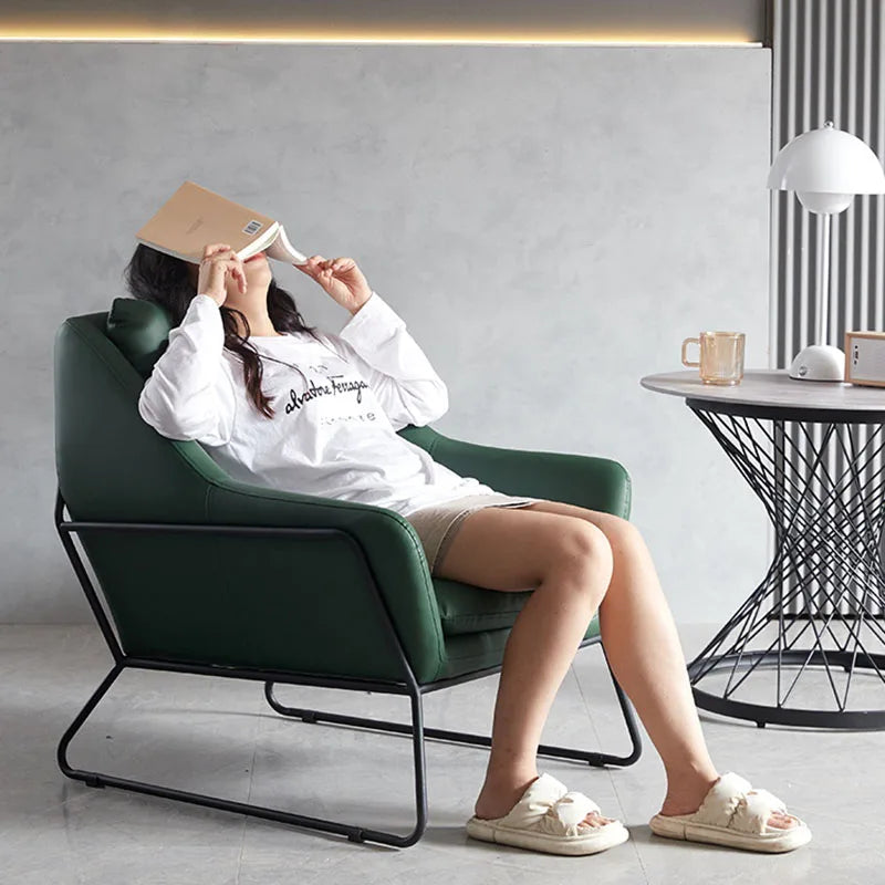 Luxury Chairs Metal Legs Leather Hand Rest Italian Design Home Room Bedroom Single Armchair Minimalist Poltrona Lounge Furniture