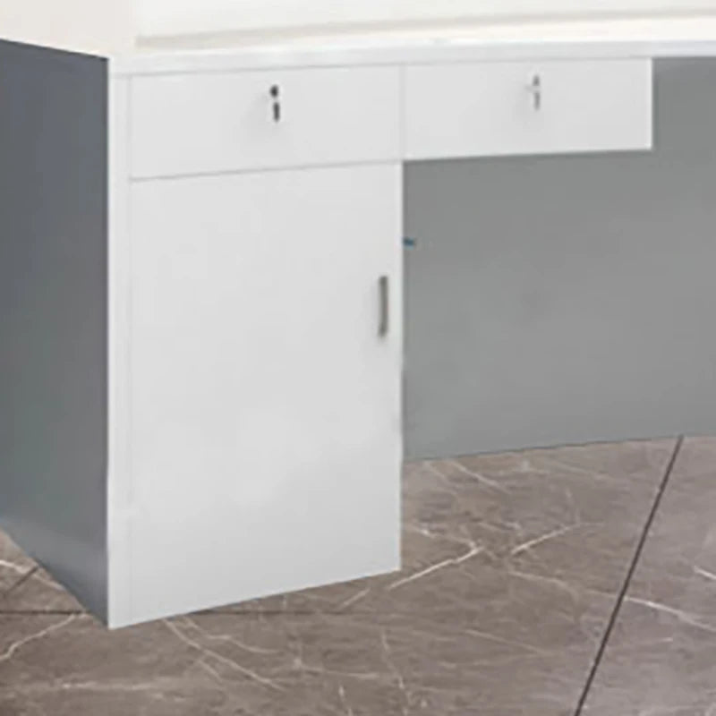 Stylish Classic and Modern Reception Desks
