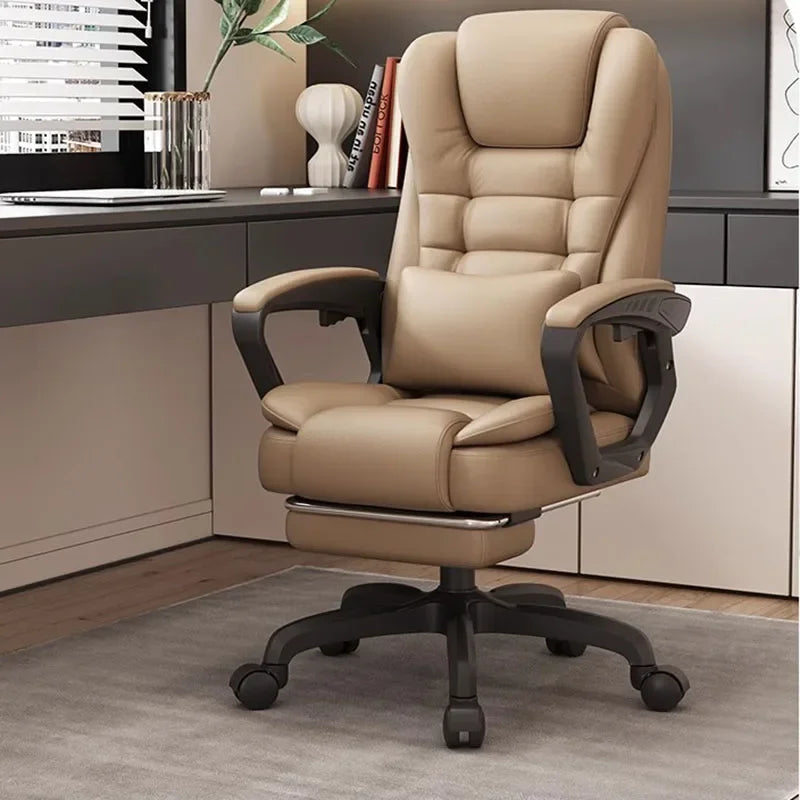 Relaxing Armchair for Gamers; Comfortable Design with Footrest