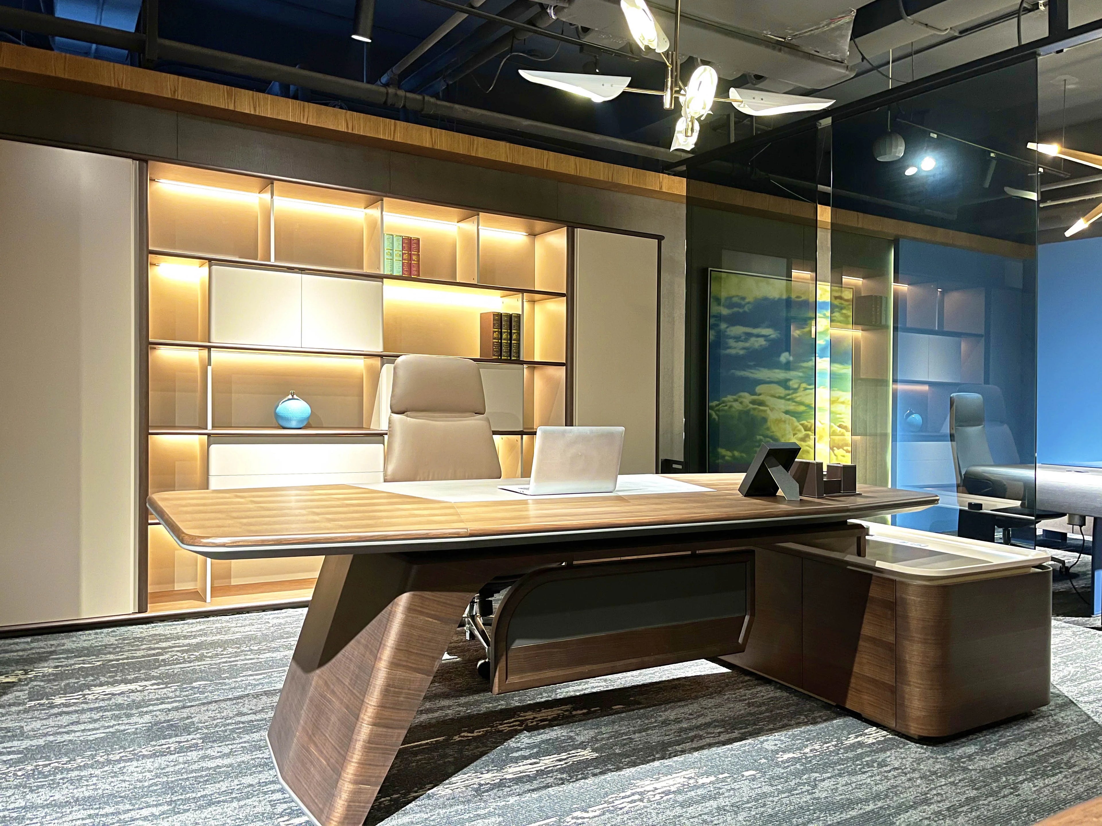 Modern work desk for new buildings