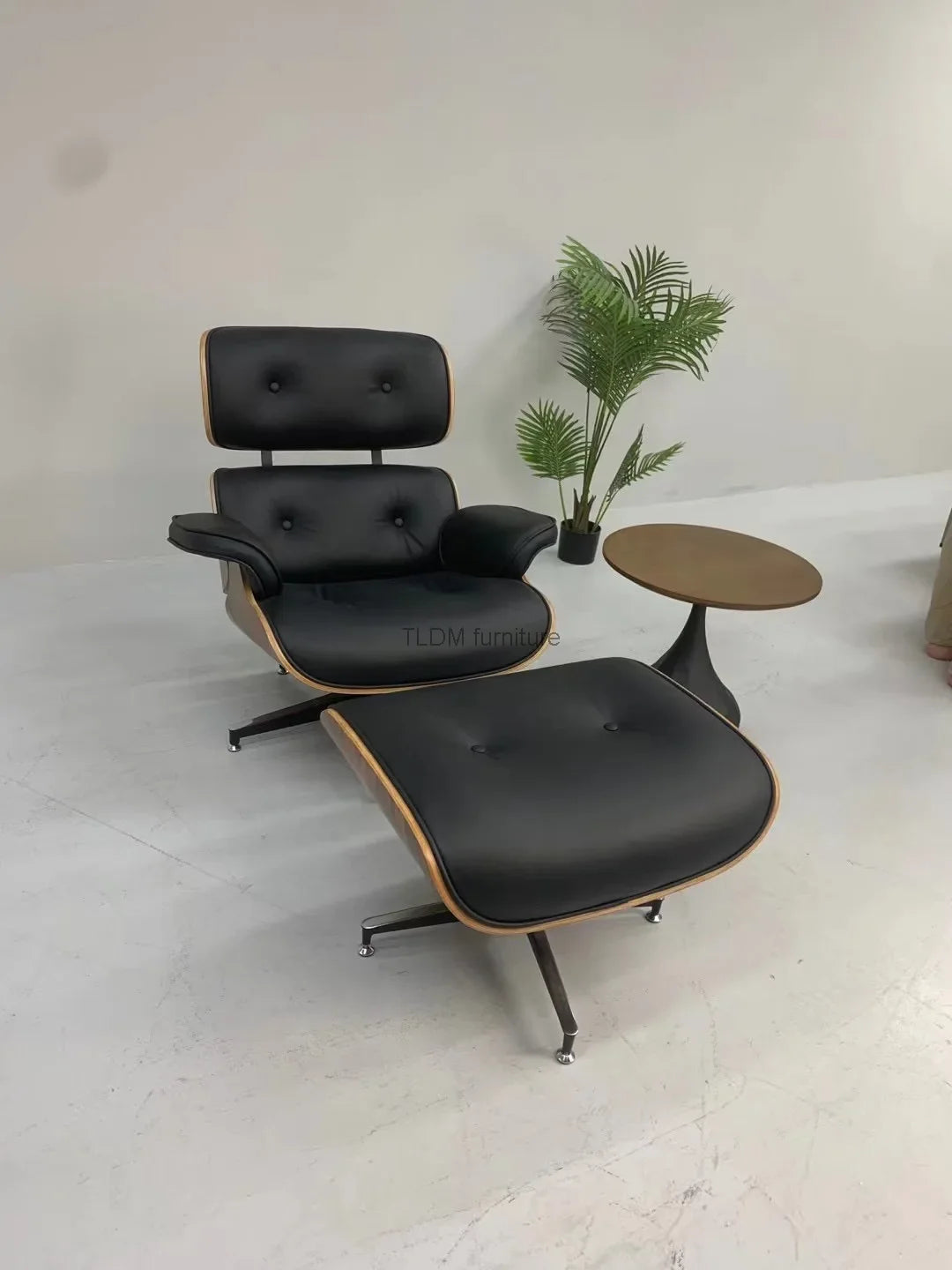 New Recliner Chair – Original Leather Sofa with Walnut Wood and Aluminum Alloy