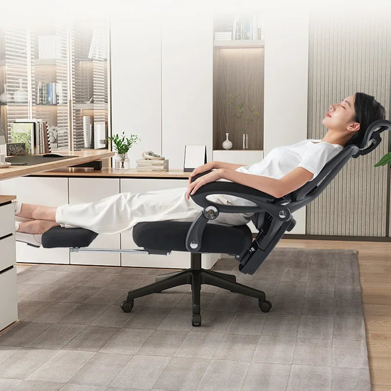 Lightweight recliner chair for office or gaming.