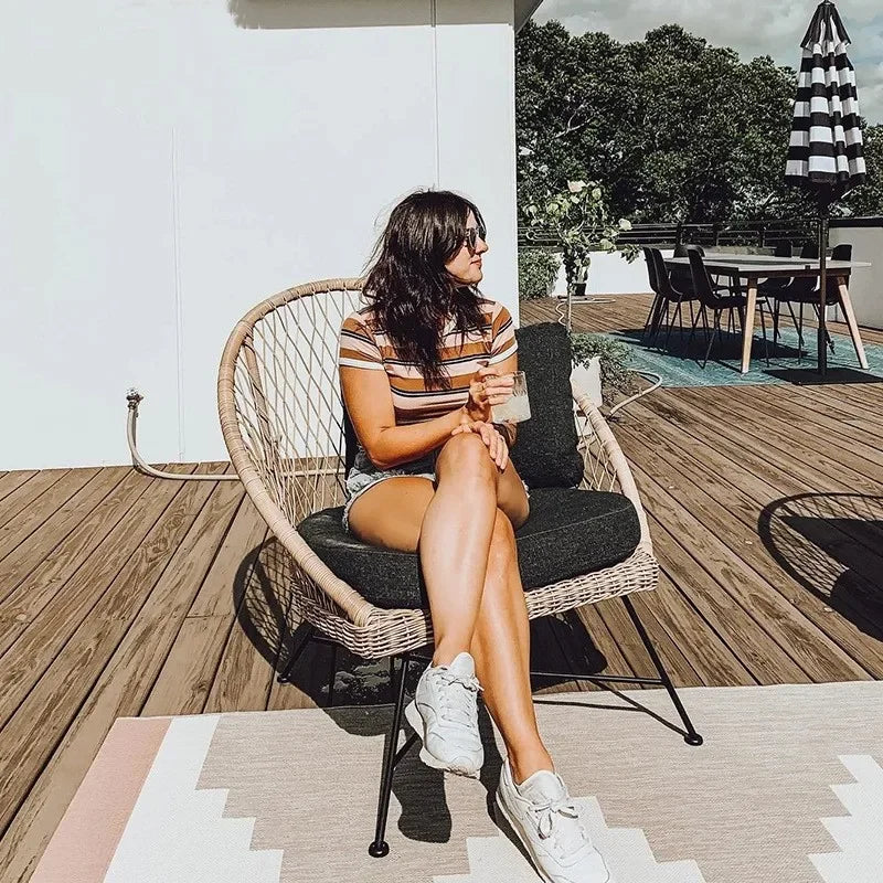 Outdoor Waterproof Furniture Garden Table And Chair Set Aluminum Arm Wicker Rattan Restaurant Dining Outdoor Chair