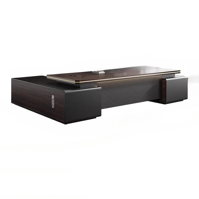 L-shaped desk suitable for reading and gaming